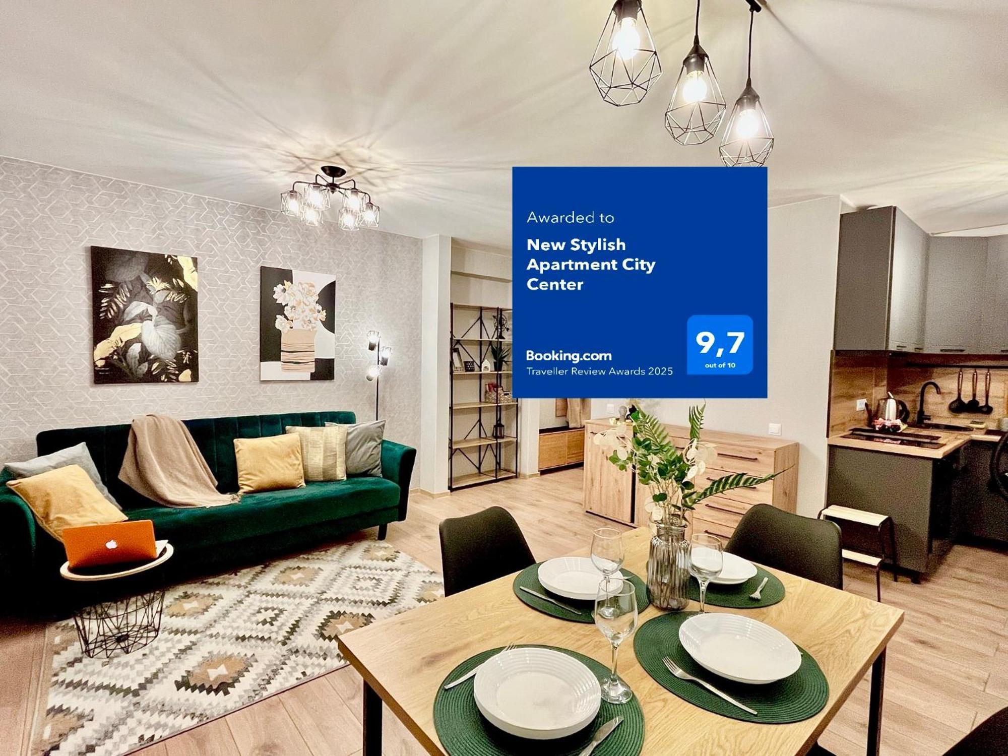 New Stylish Center Self Check-in Apartment *
